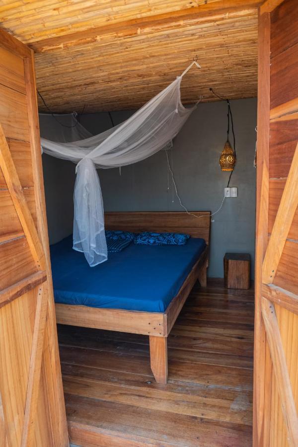 Roots Family Hostel Puerto Viejo de Talamanca ภายนอก รูปภาพ